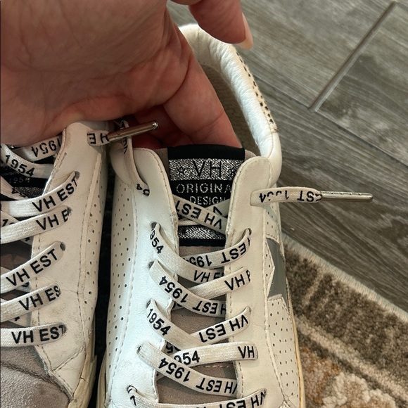 Vintage Havana White and Gray Star Sneakers Size 8 - Picture 4 of 9